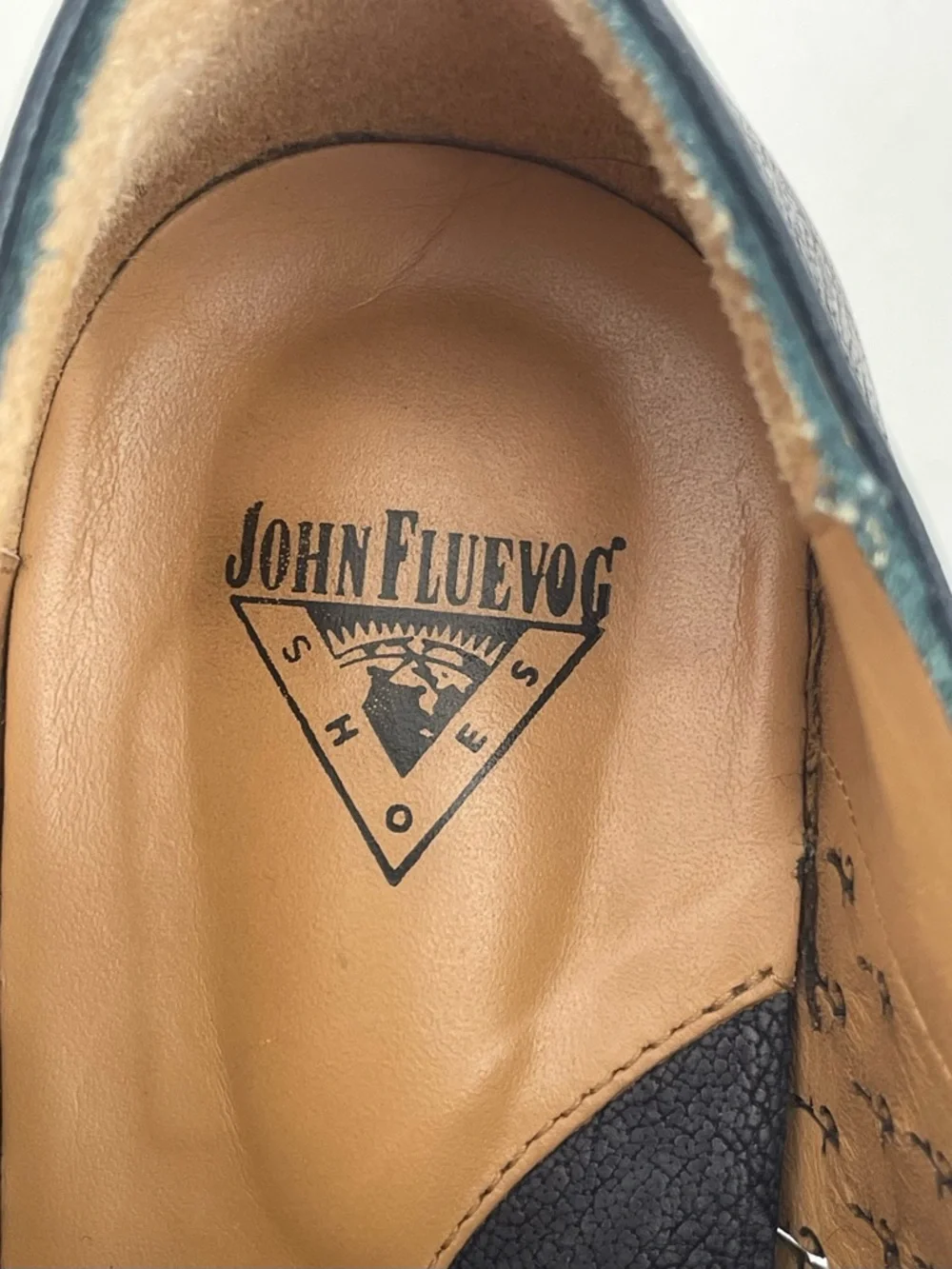 John Fluevog Hopes Promise Blue Cream Size 8 Coquette - Picture 13 of 15